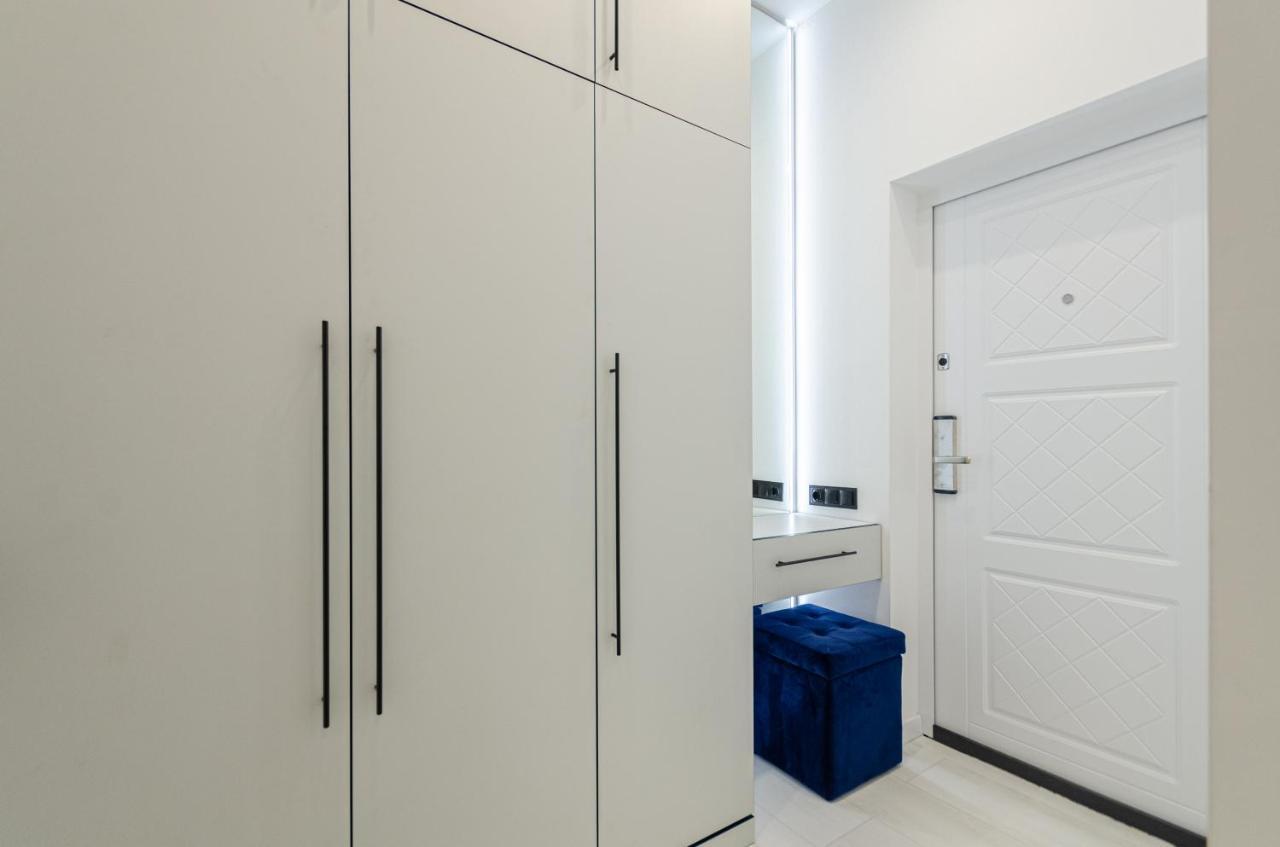 Petrovdom 166-3B In Beautiful Apartments In Rc "Yaroslaviv Grad" Kiev Bagian luar foto