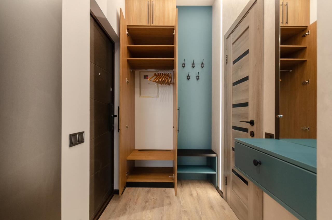 Petrovdom 166-3B In Beautiful Apartments In Rc "Yaroslaviv Grad" Kiev Bagian luar foto