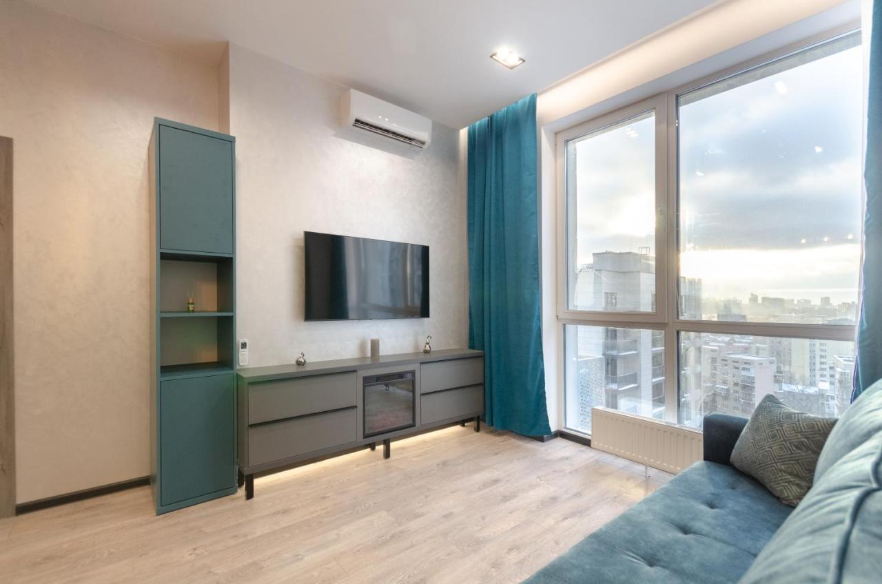 Petrovdom 166-3B In Beautiful Apartments In Rc "Yaroslaviv Grad" Kiev Bagian luar foto