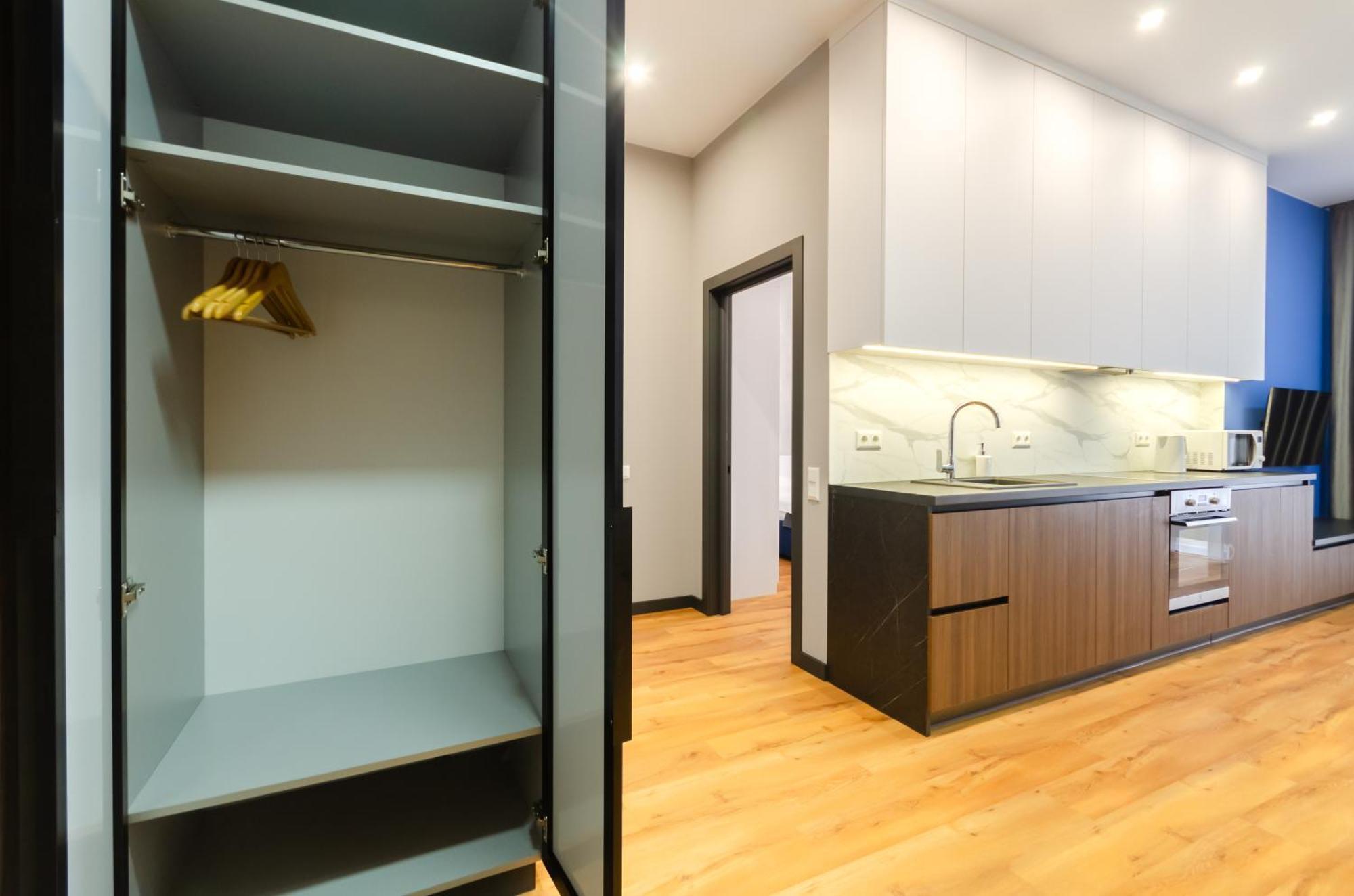 Petrovdom 166-3B In Beautiful Apartments In Rc "Yaroslaviv Grad" Kiev Bagian luar foto