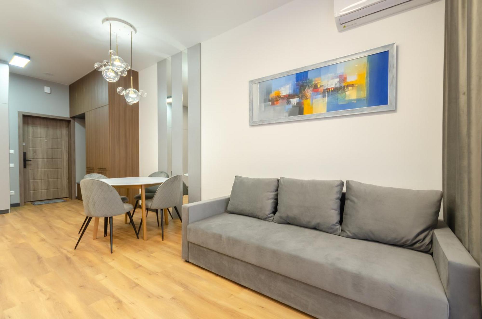 Petrovdom 166-3B In Beautiful Apartments In Rc "Yaroslaviv Grad" Kiev Bagian luar foto