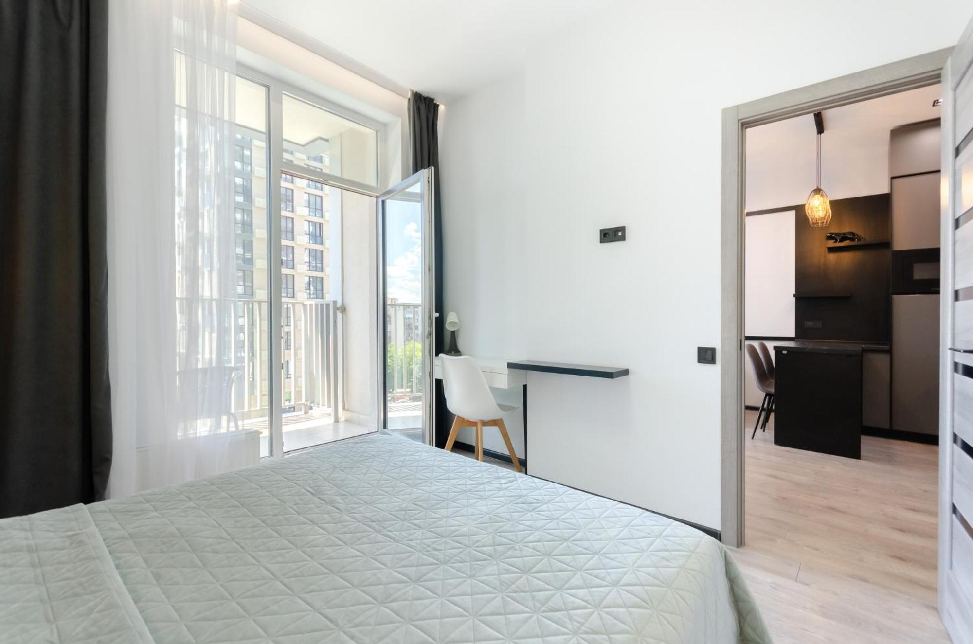 Petrovdom 166-3B In Beautiful Apartments In Rc "Yaroslaviv Grad" Kiev Bagian luar foto